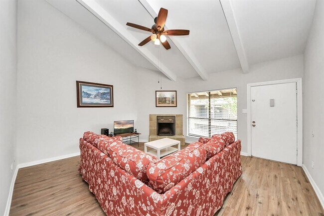 Building Photo - 5711 Sugar Hill Dr
