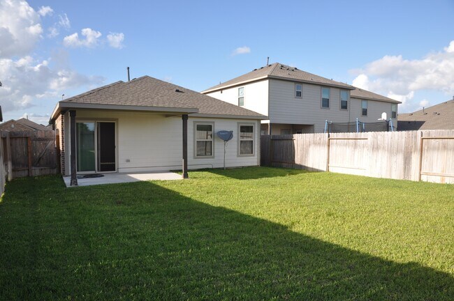Building Photo - 23327 Briarstone Hbr Trl