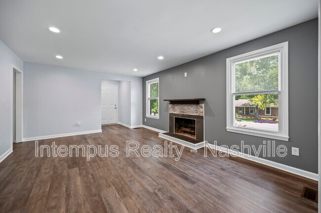 Building Photo - 804 Norwalk Dr