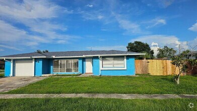 Building Photo - 3 Bedroom Pool Home in North Port - Rent I...