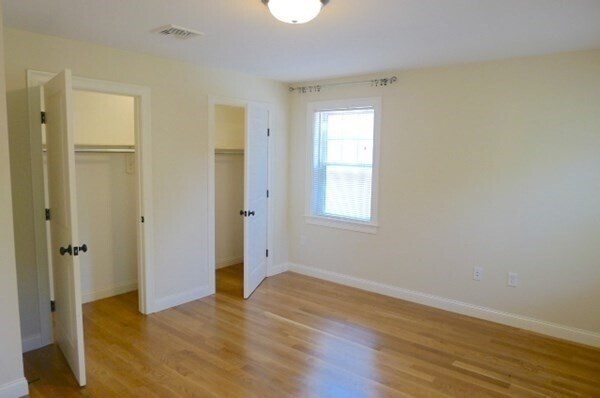Building Photo - 299 Cabot St