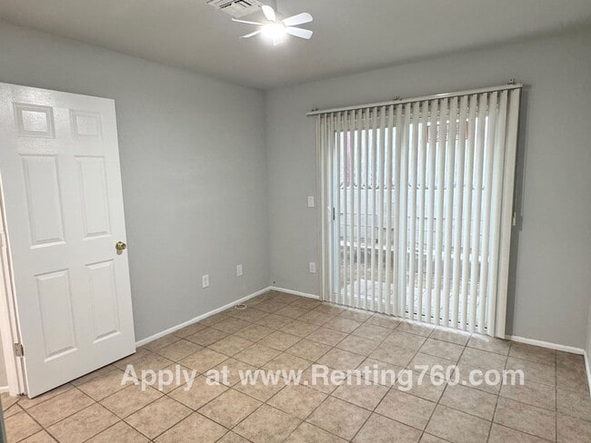 Building Photo - Newly Remodeled 2 Bed 1 Bath Near Downtown!