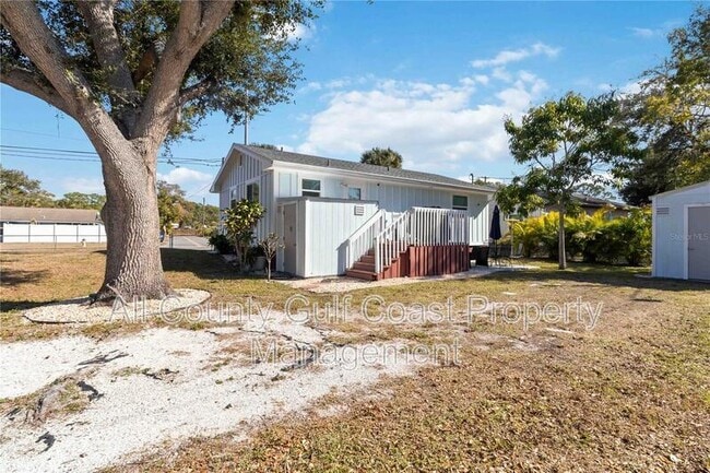 Building Photo - 604 Church St