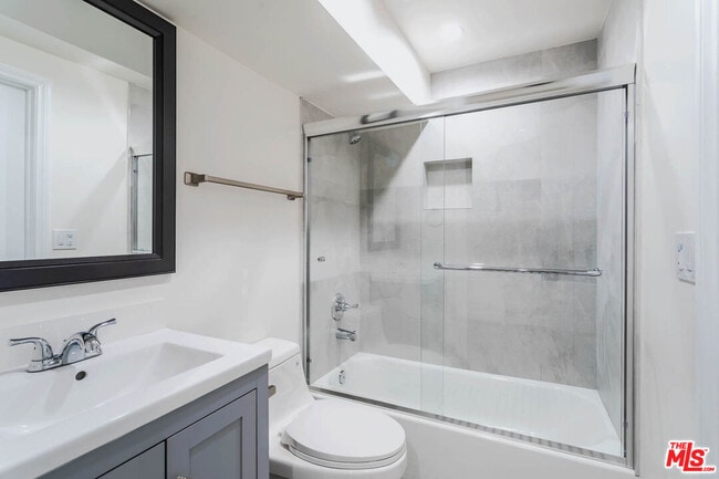 Building Photo - 4422 Melbourne Ave