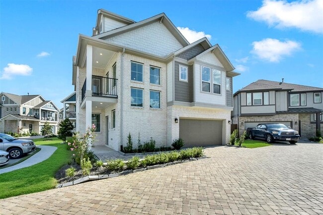 Primary Photo - 10062 Rosette Dr