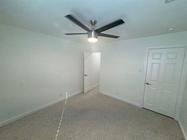 Building Photo - Beautiful Two-Story Leander Home with Dual...