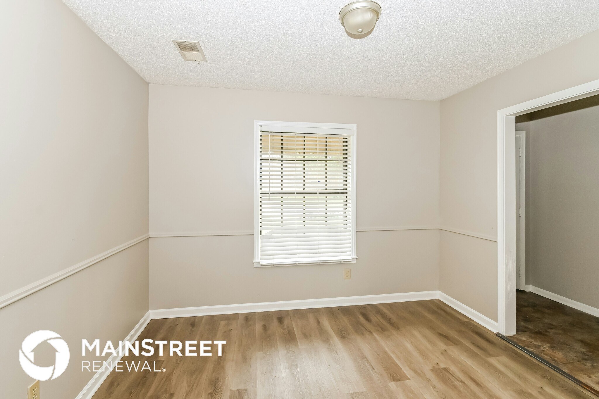 Building Photo - 6770 Starkenburg Ln