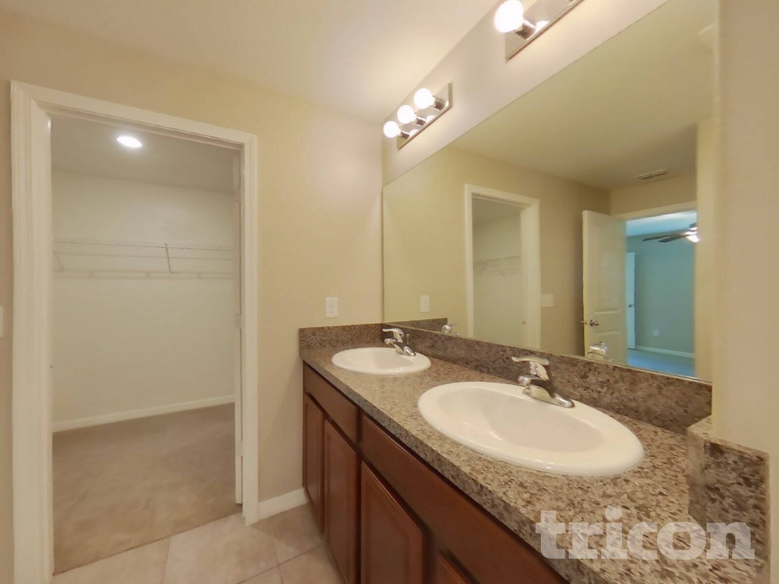 Building Photo - 17235 White Mangrove Dr