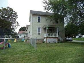 Building Photo - 628 Turnpike Ave