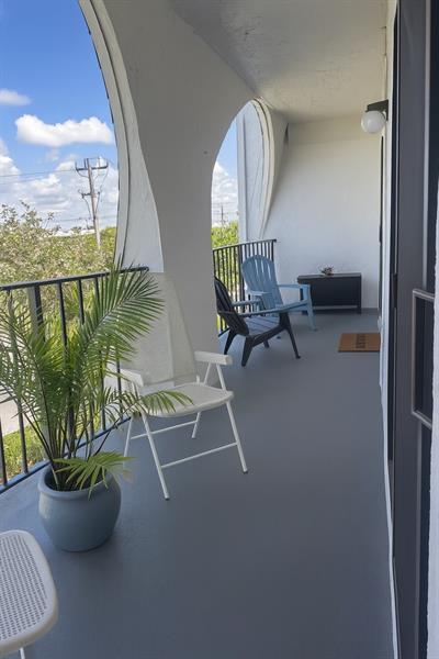 Building Photo - 4013 N Ocean Dr