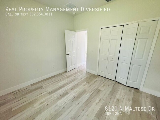 Building Photo - 8120 N Maltese Dr