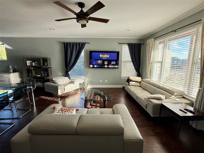 Building Photo - 410 Summit Ridge Dr N