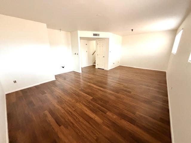 Building Photo - 1840 S Las Palmas Cir