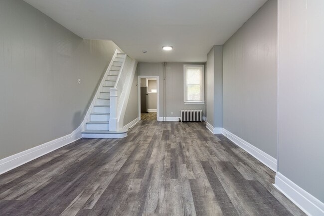 Primary Photo - 3 bedroom, 1 bathroom row home located in ...