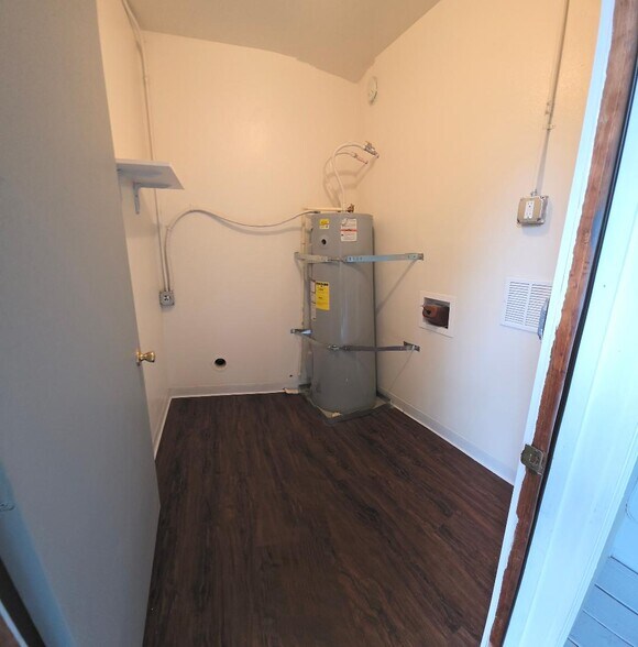 Building Photo - 5055 SW Menlo Dr