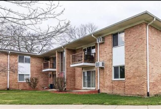 Building Photo - 1261 Island Dr