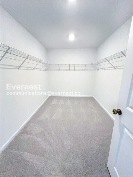 Building Photo - 627 Roy Adams Rd