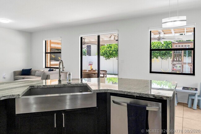 Building Photo - 3548 W 88th St