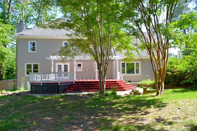 Building Photo - 4130 Knollcrest Cir N