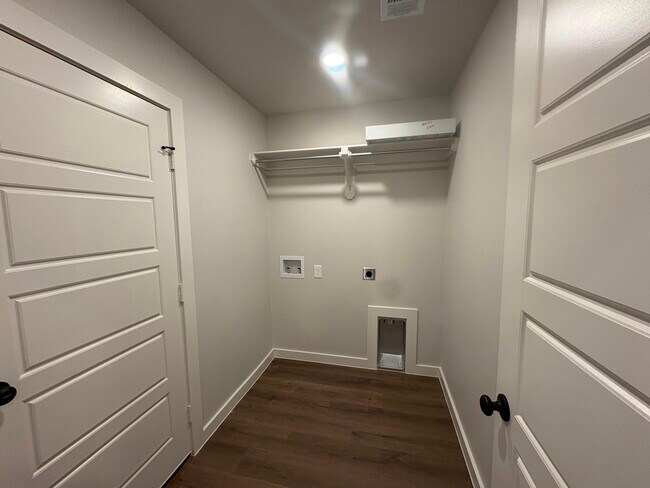 Building Photo - 8607 29th St