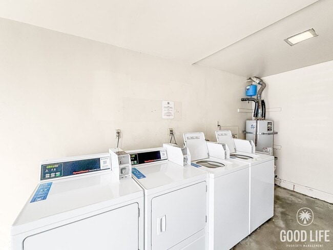 Building Photo - Beautiful 2B/1.5BA Condo For Rent In University City!