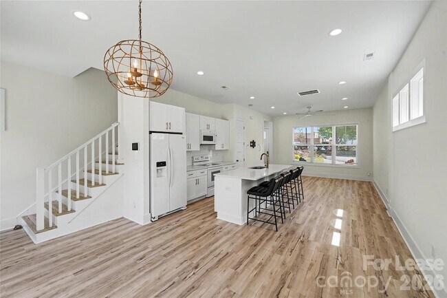 Building Photo - 1521 Walton Rd