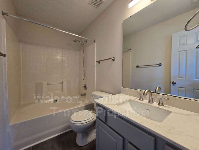 Building Photo - 6308 Saybrooke Dr