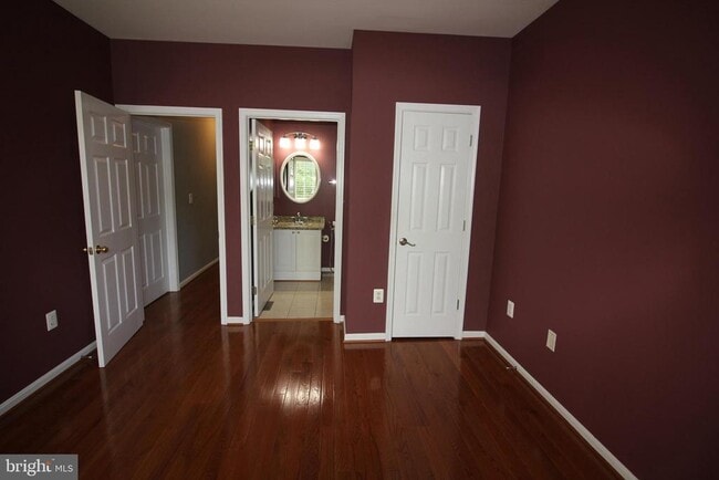 Building Photo - 2720 Bellforest Ct