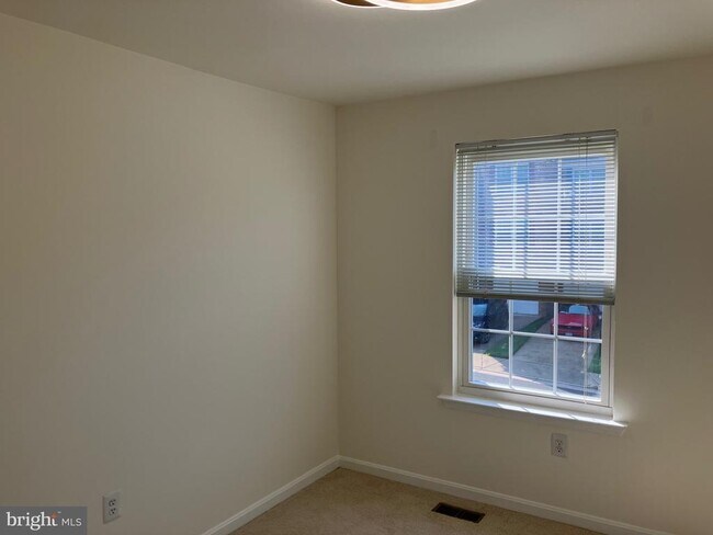 Building Photo - 2131 Dominion Heights Ct