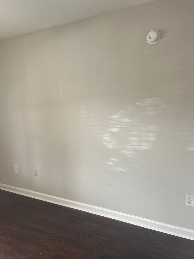 Building Photo - 07-103 Barrett