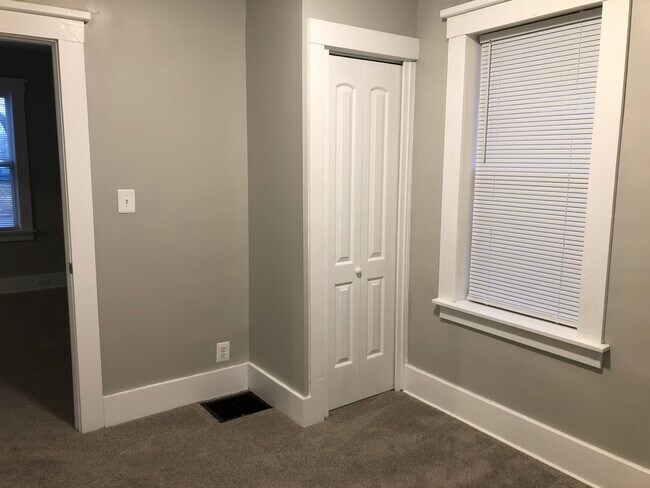 Main level bedroom 1 - 35212 Palmer Rd