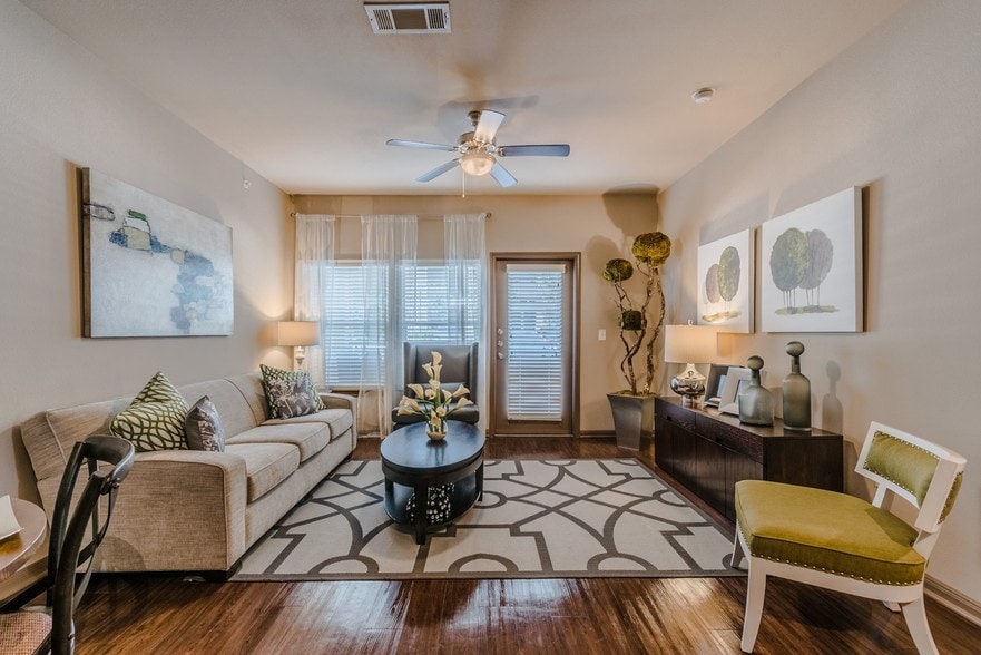 Lakewood Flats Apartments 7425 La Vista Dr Dallas TX 75214