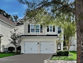 Building Photo - 220 Summer Hill Way