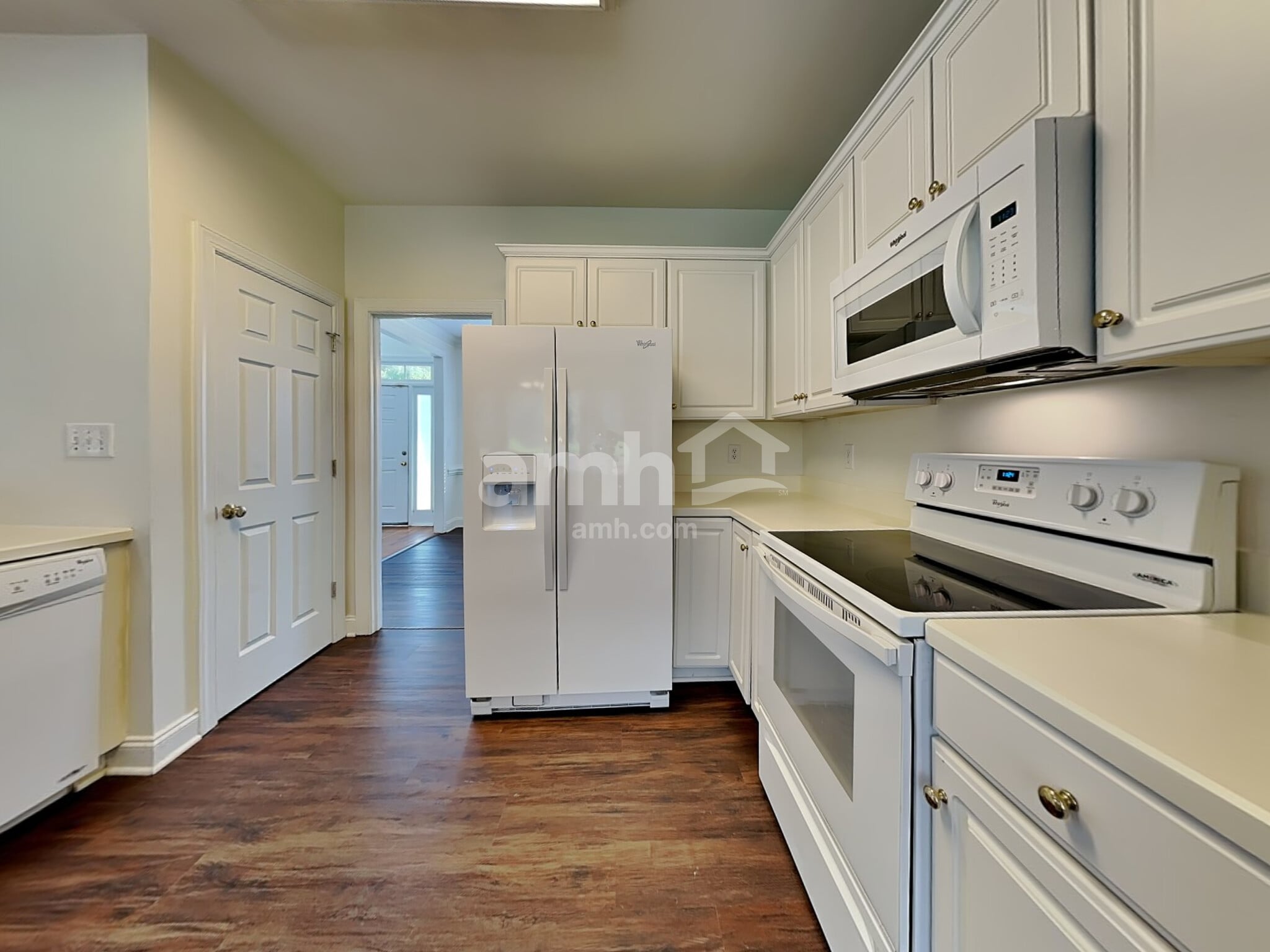 Building Photo - 2402 Clovelly Ct