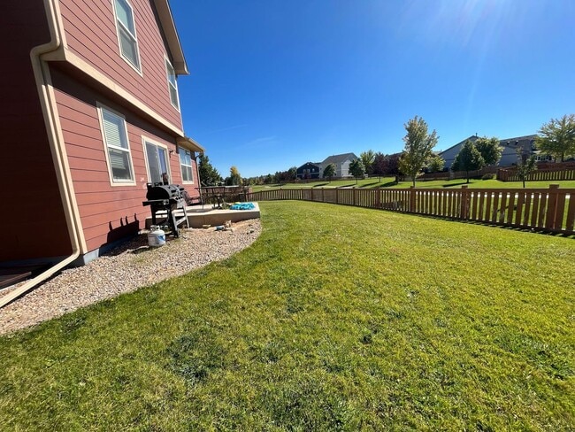 Building Photo - Beautiful Home on Cul-de-sac