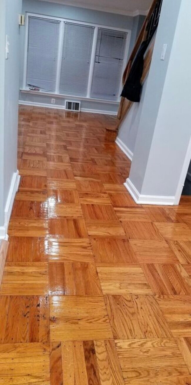 Building Photo - 7935 Leonard St