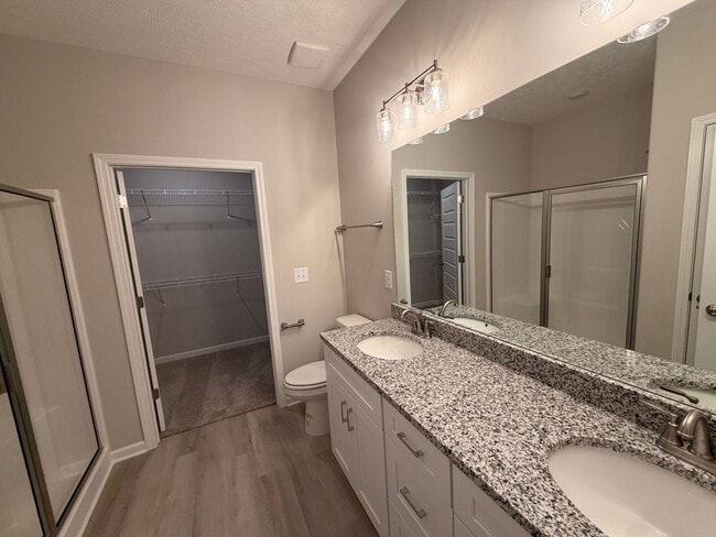 Building Photo - Brand New 4 Bed 3 Bath Townhome In Shelbyville