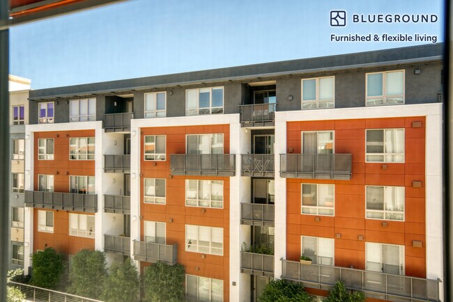 Building Photo - 1650 S Delaware St