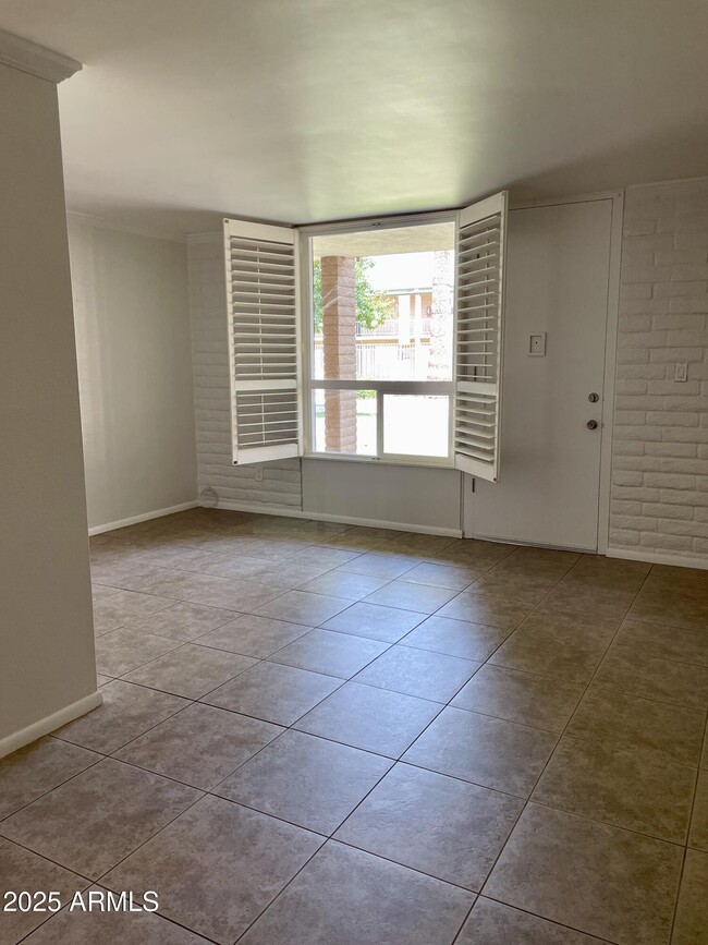 Building Photo - 3737 E Turney Ave