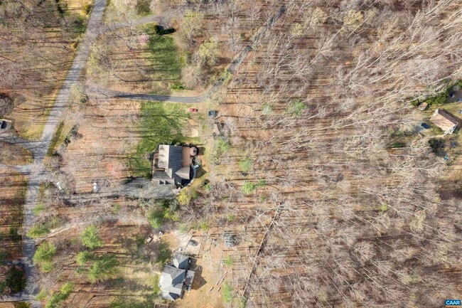 Building Photo - 3125 Beau Mont Farm Rd