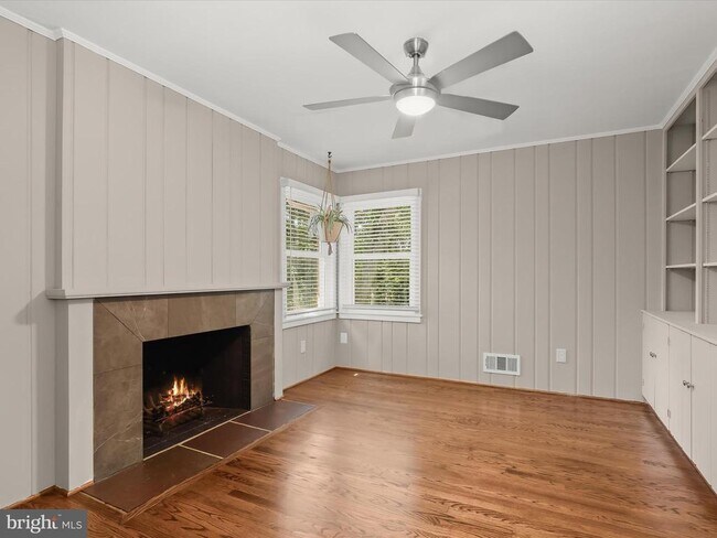 Building Photo - 12516 Two Farm Dr