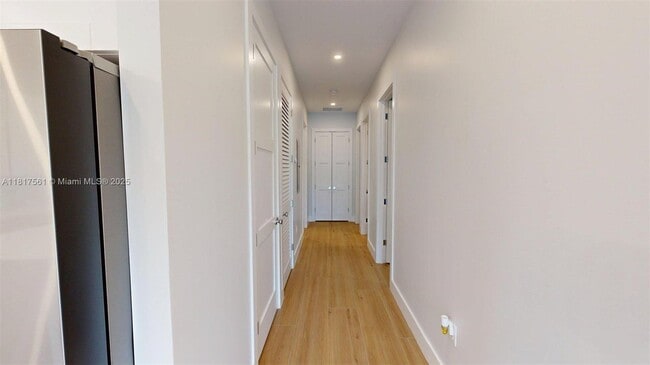 Building Photo - 1027 Snapper Ln