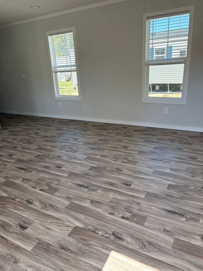 Building Photo - 139 Hubert Blvd