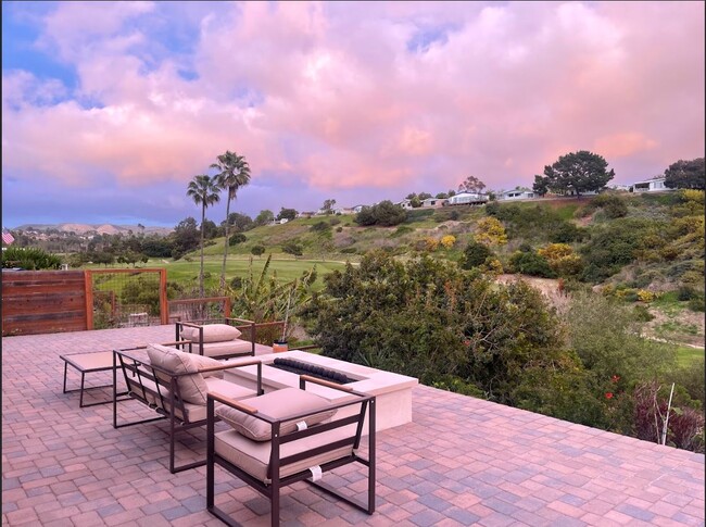 Sunset views - 822 Camino de los Mares