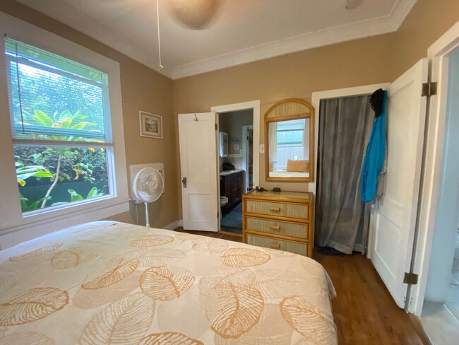 Building Photo - cozy home in Wailuku