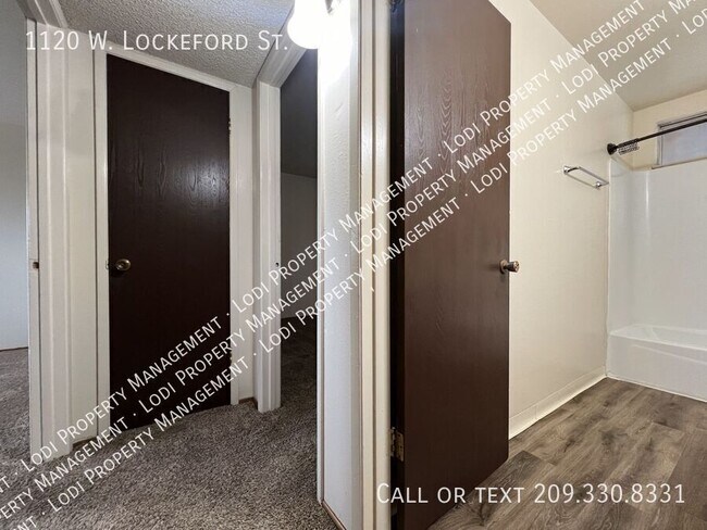 Building Photo - 1120 W Lockeford St