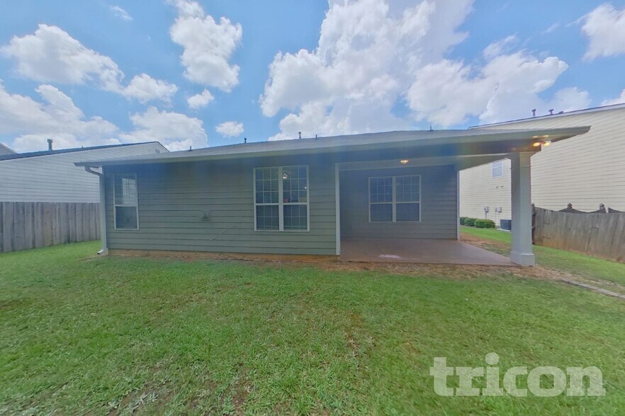 Building Photo - 3329 Coach House Ct