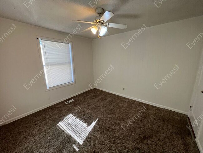 Building Photo - 7930 7th Ct S