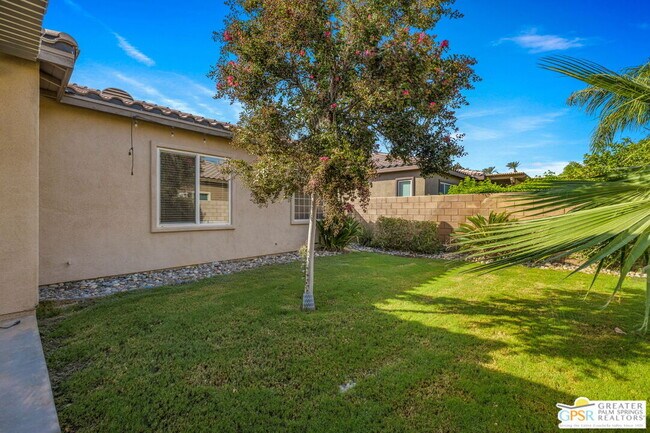 Building Photo - 82011 Deniro Ct