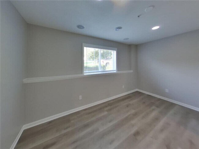 Building Photo - 8303 Norwood Ln N